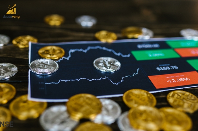 Giống như bất kỳ hình thức đầu tư nào khác, đầu tư crypto cũng có những ưu điểm và rủi ro riêng